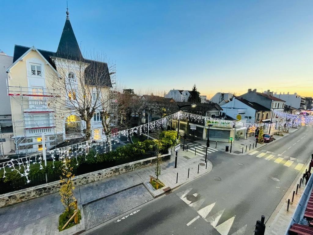 Escale, 15 Min De Paris, A 200m Du Rer A Apartment *