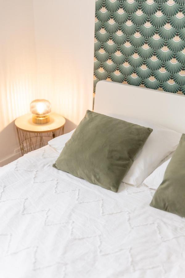 Escale, 15 Min De Paris, A 200m Du Rer A Apartment